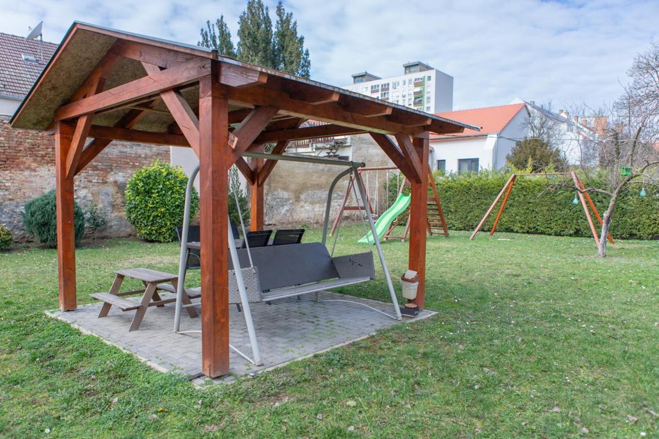 Apartment City Inn Pécs Exterior foto
