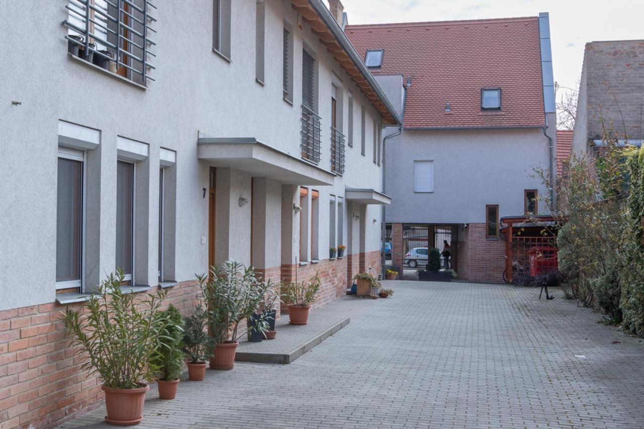 Apartment City Inn Pécs Exterior foto